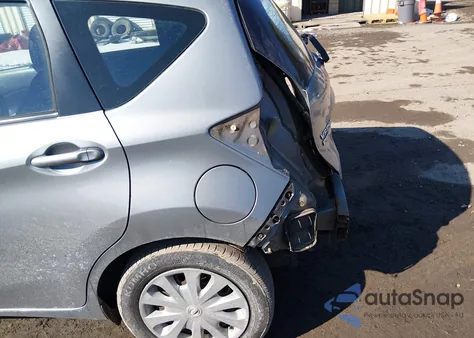 2015 Nissan Versa Note Sv z USA, uszkodzony, nr VIN 3N1CE2CP1FL375302